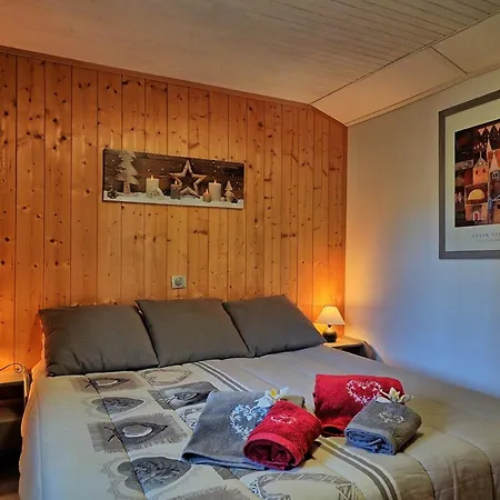2 Pièces Aux Carroz D'arâches Avec Parking Et Wifi - 4 Personnes - Fr-1-836-23 Appartamento *